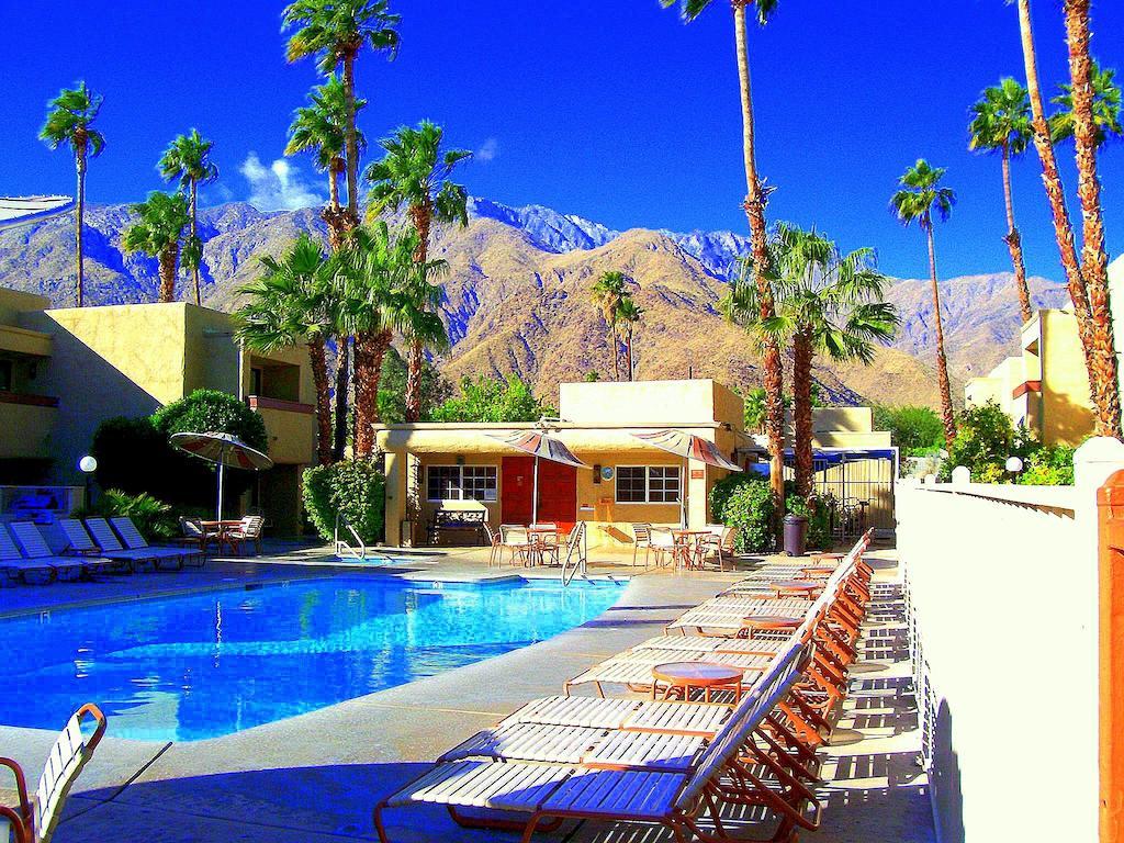 Desert Vacation Villas, A Vri