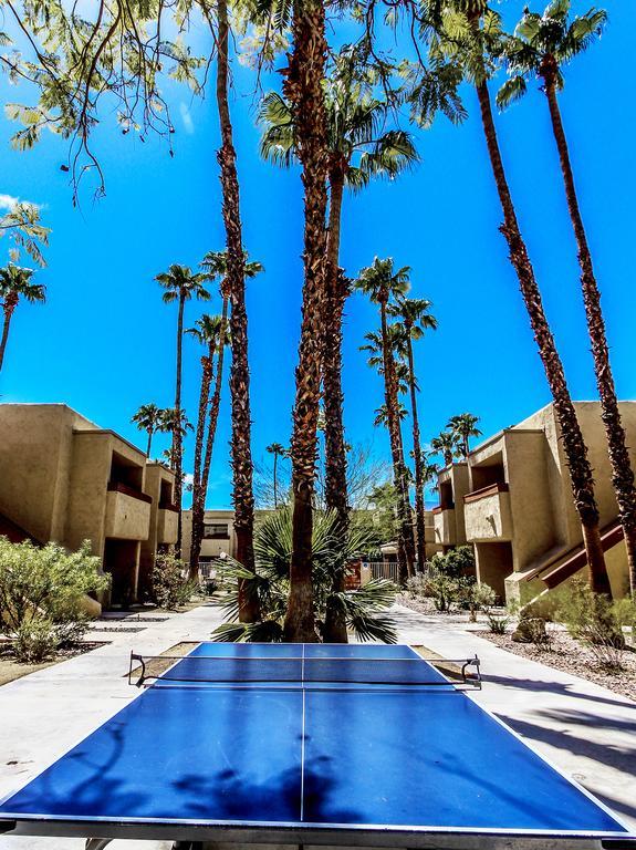 Resort Desert Vacation Villas, A Vri Palm Springs