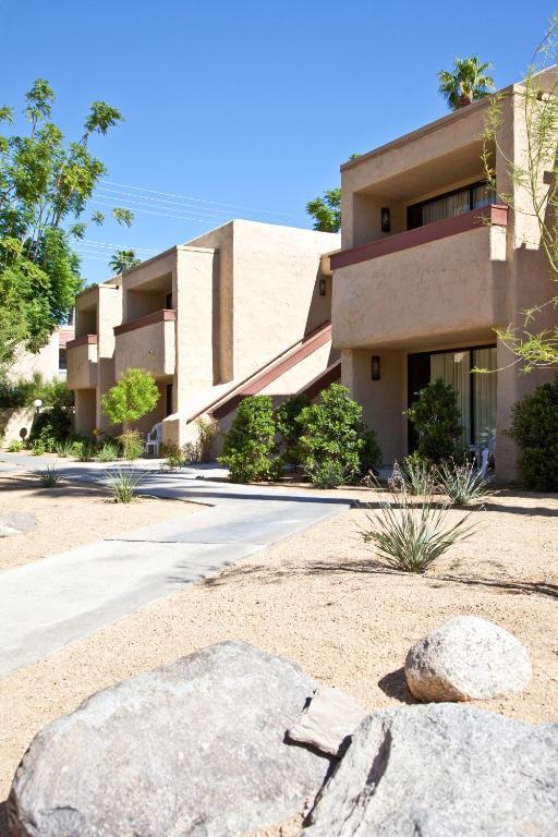 Desert Vacation Villas, A Vri Palm Springs